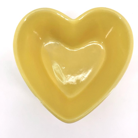 Cheerios General Mills Heart Shaped Yellow Bowls Set of 2 From 2003 - Picture 7 of 9